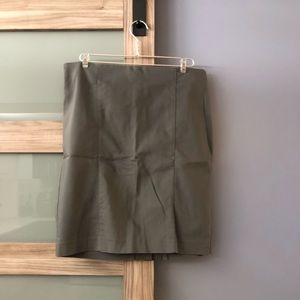 Van Heusen Basic Skirt Size 14